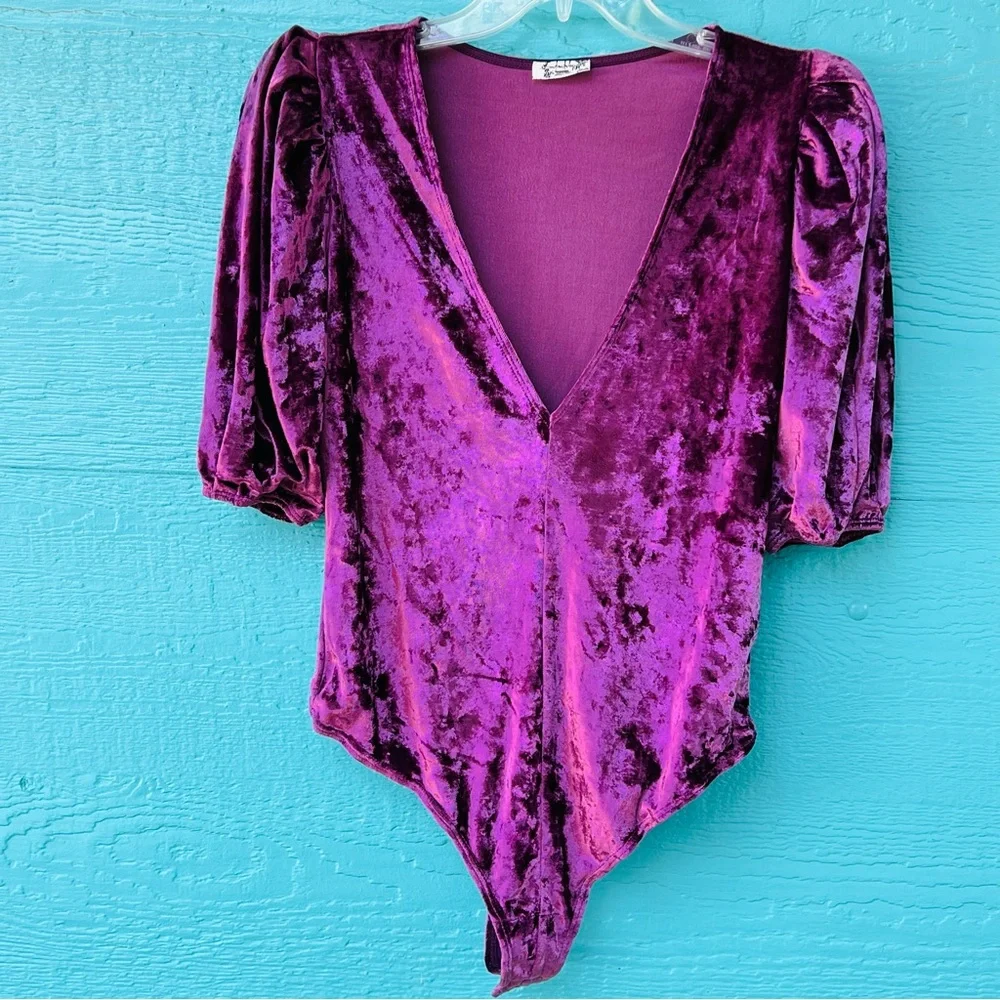 Free People Crushed Velvet Whimsygoth Fairy Purple Bodysuit Puff Sleeves Size S